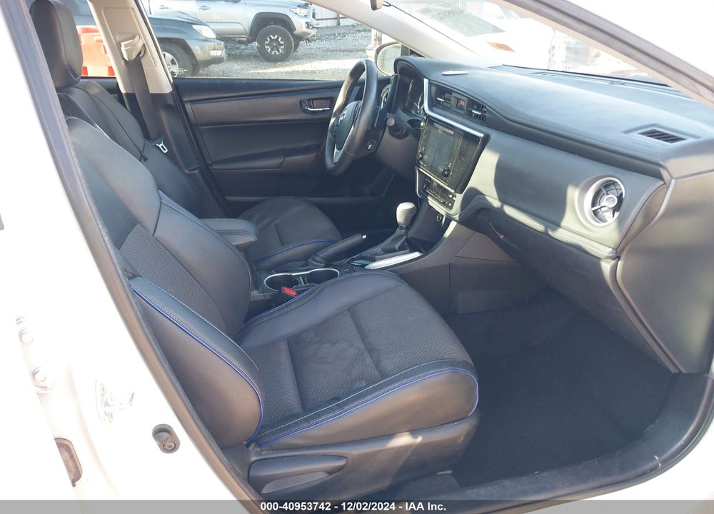 2018 TOYOTA COROLLA L/LE/XLE/SE/XSE VIN: 5YFBURHE3JP808075