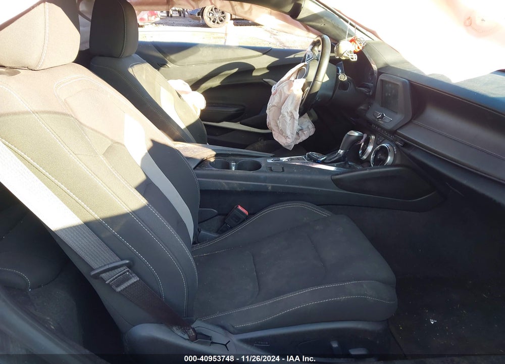 2017 CHEVROLET CAMARO VIN: 1G1FB1RS5H0198772