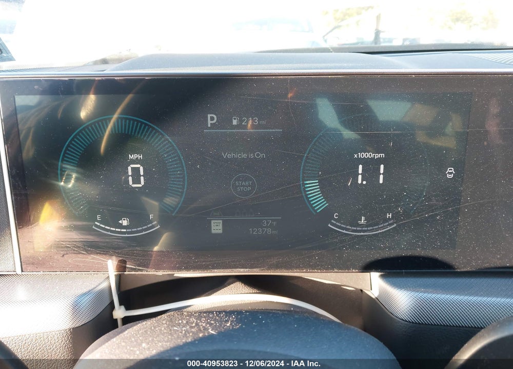 2024 HYUNDAI SONATA VIN: KMHL64JAXRA375570