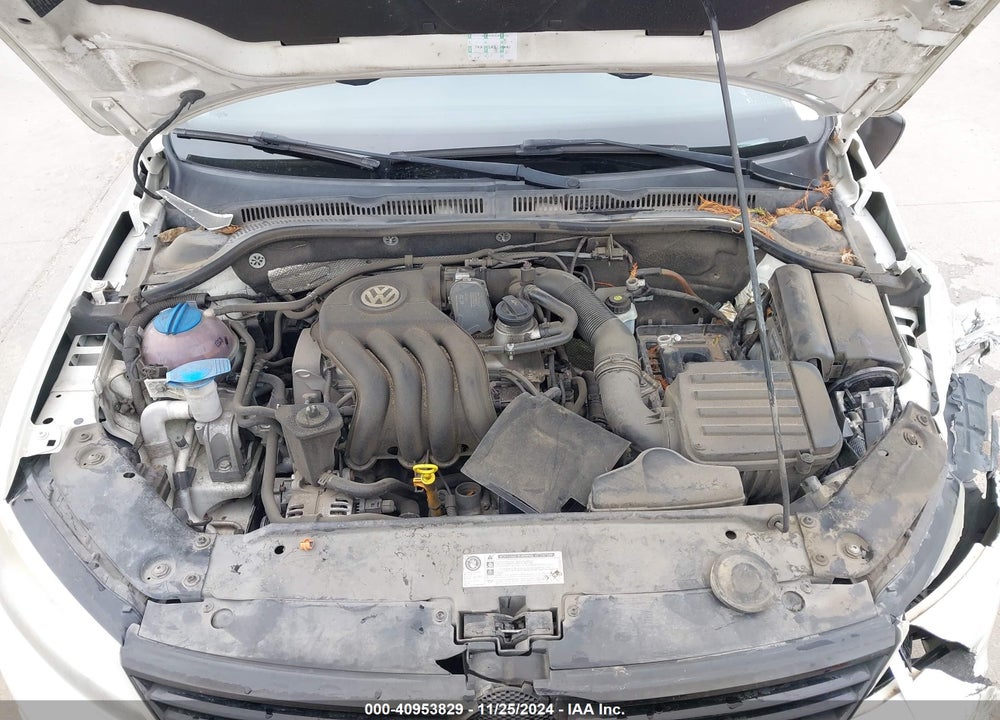 2011 VOLKSWAGEN JETTA 2.0L S VIN: 3VW2K7AJ4BM388902