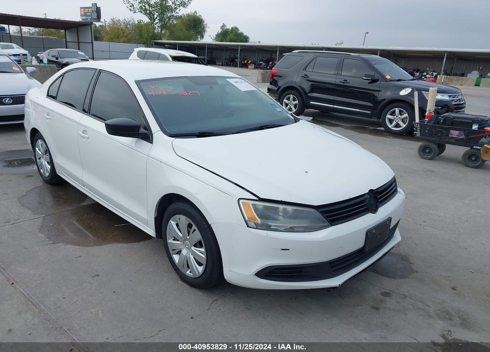 2011 VOLKSWAGEN JETTA 2.0L S VIN: 3VW2K7AJ4BM388902