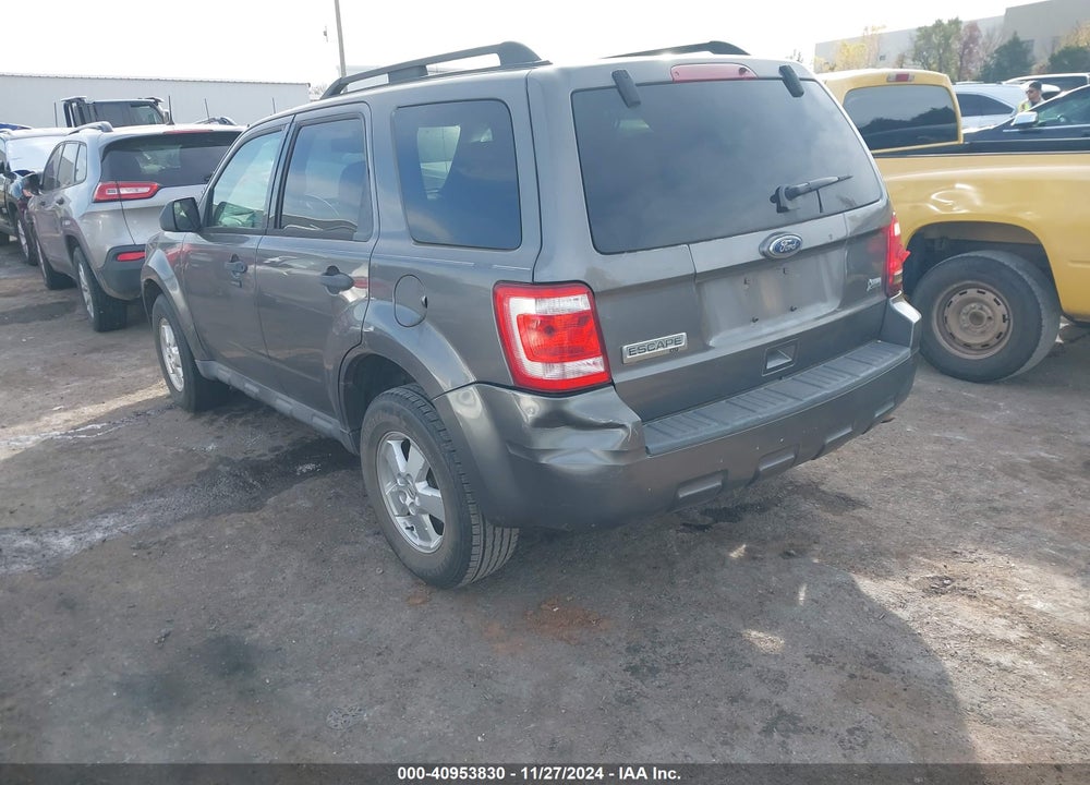 2010 FORD ESCAPE XLT VIN: 1FMCU0DG0AKC78231