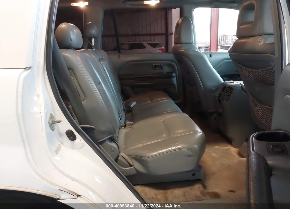 2005 HONDA PILOT EX-L VIN: 2HKYF18625H521263