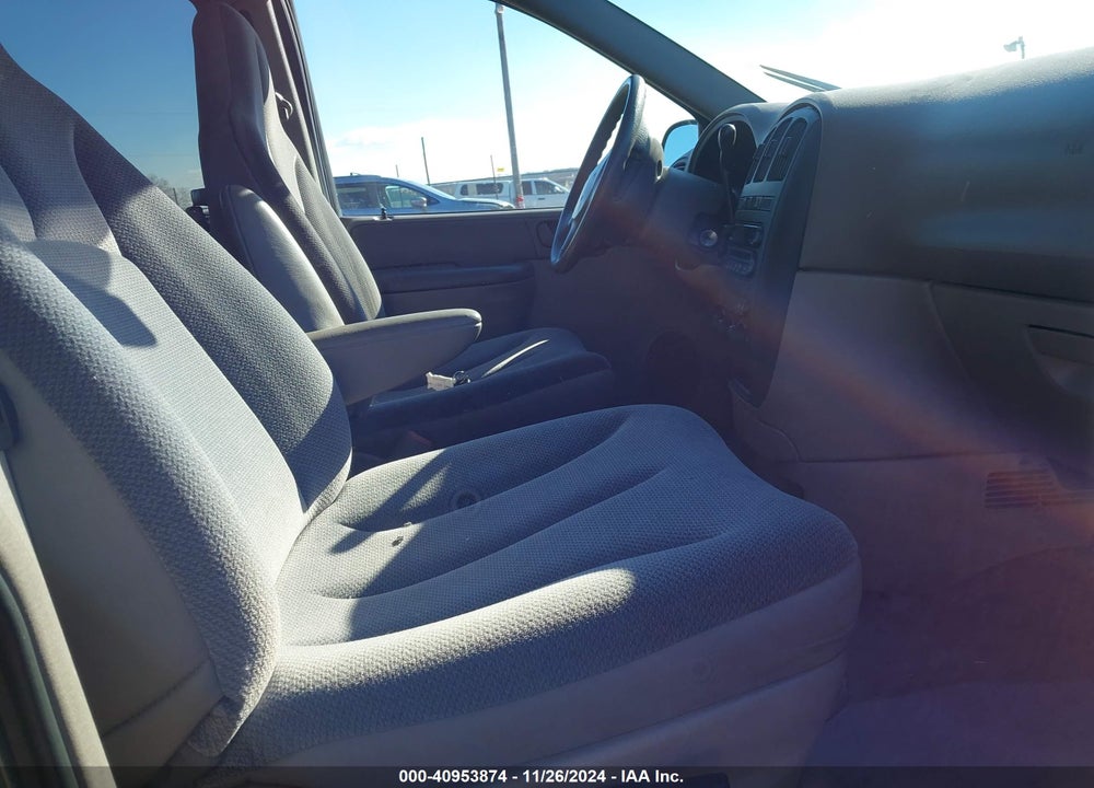 2002 CHRYSLER VOYAGER VIN: 1C4GJ25362B639548