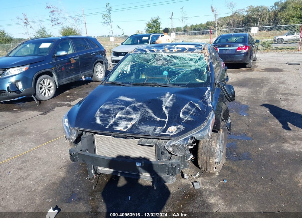 2021 KIA FORTE VIN: 3KPF24AD0ME318064