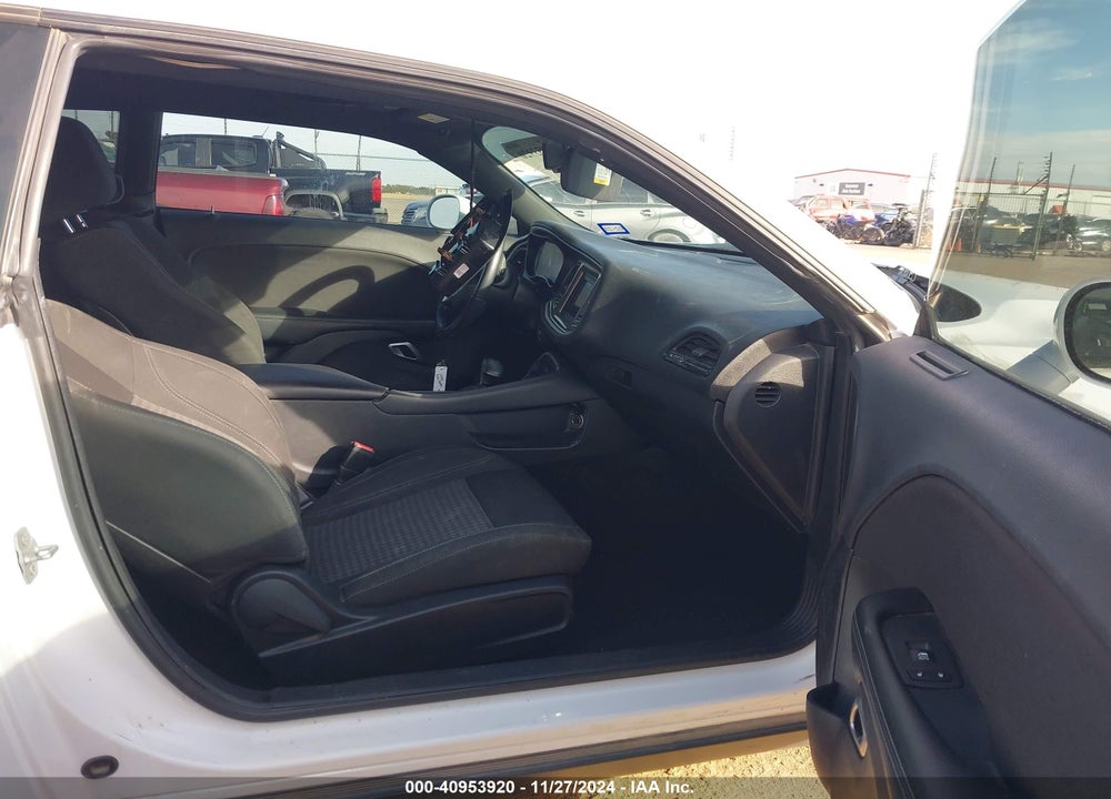 2019 DODGE CHALLENGER SXT VIN: 2C3CDZAG4KH671885