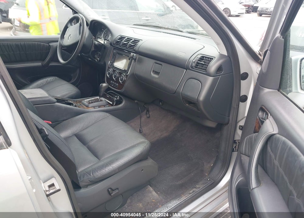 2005 MERCEDES-BENZ ML 350 4MATIC VIN: 4JGAB57E25A544008