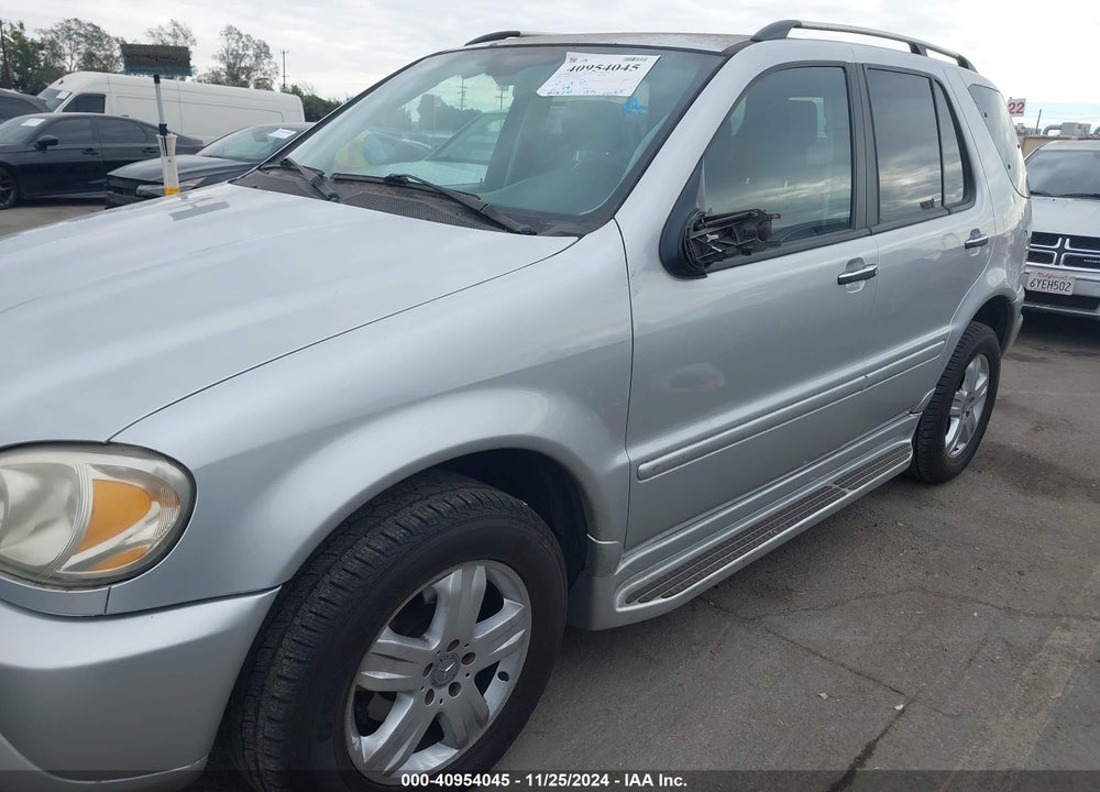 2005 MERCEDES-BENZ ML 350 4MATIC VIN: 4JGAB57E25A544008
