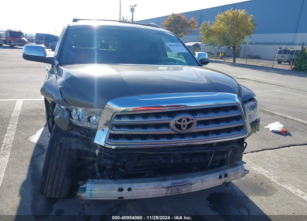 2010 TOYOTA SEQUOIA LIMITED 5.7L V8 VIN: 5TDJY5G16AS028909