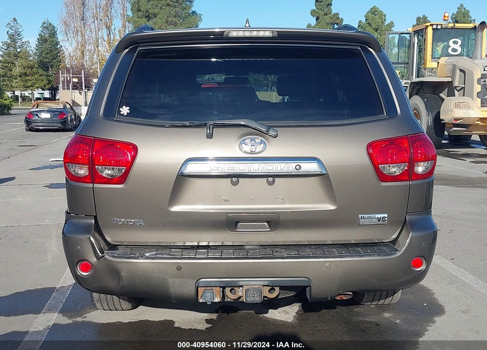 2010 TOYOTA SEQUOIA LIMITED 5.7L V8 VIN: 5TDJY5G16AS028909