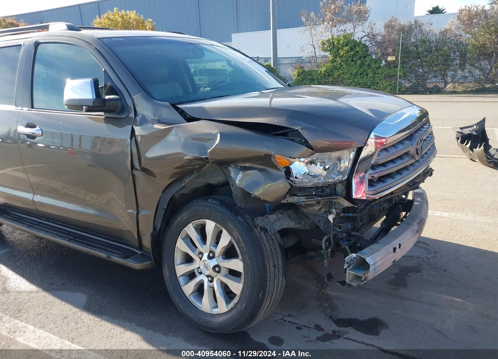 2010 TOYOTA SEQUOIA LIMITED 5.7L V8 VIN: 5TDJY5G16AS028909