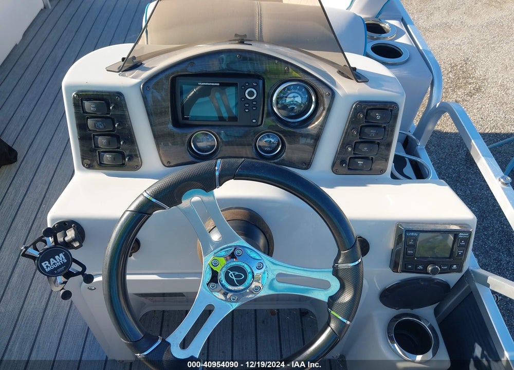 2019 APEX OTHER VIN: APX28090E919