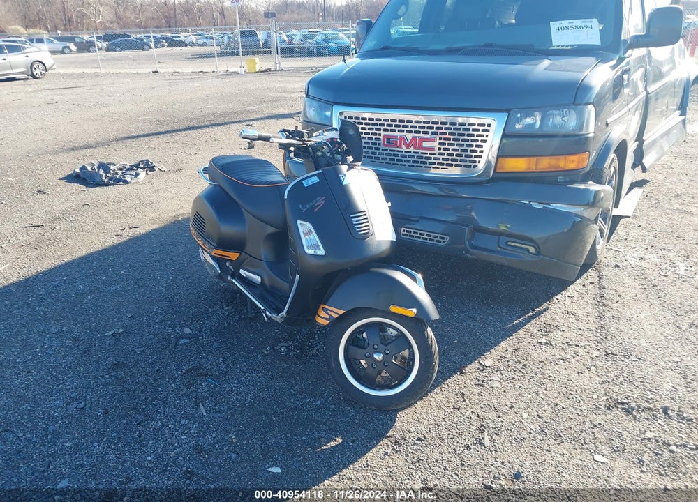 2014 VESPA GTS 300 SUPER VIN: ZAPM459L0E5802430