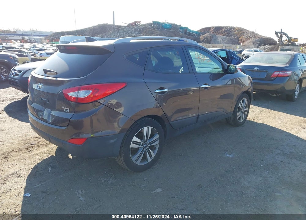 2015 HYUNDAI TUCSON LIMITED VIN: KM8JUCAG8FU984937