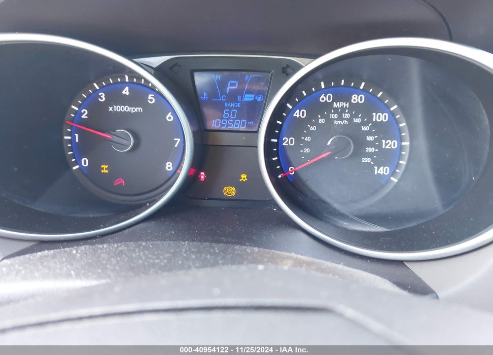 2015 HYUNDAI TUCSON LIMITED VIN: KM8JUCAG8FU984937