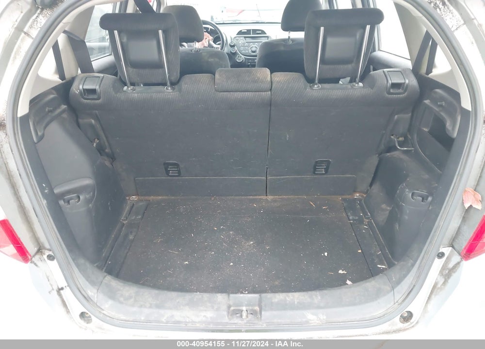 2013 HONDA FIT VIN: JHMGE8H56DC015457