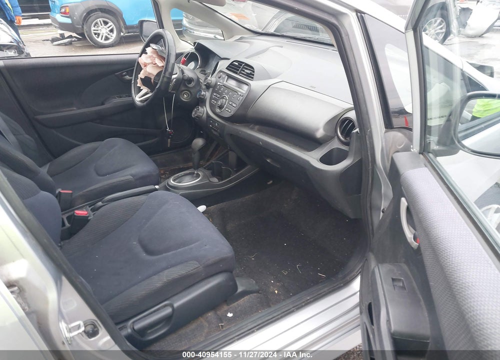 2013 HONDA FIT VIN: JHMGE8H56DC015457