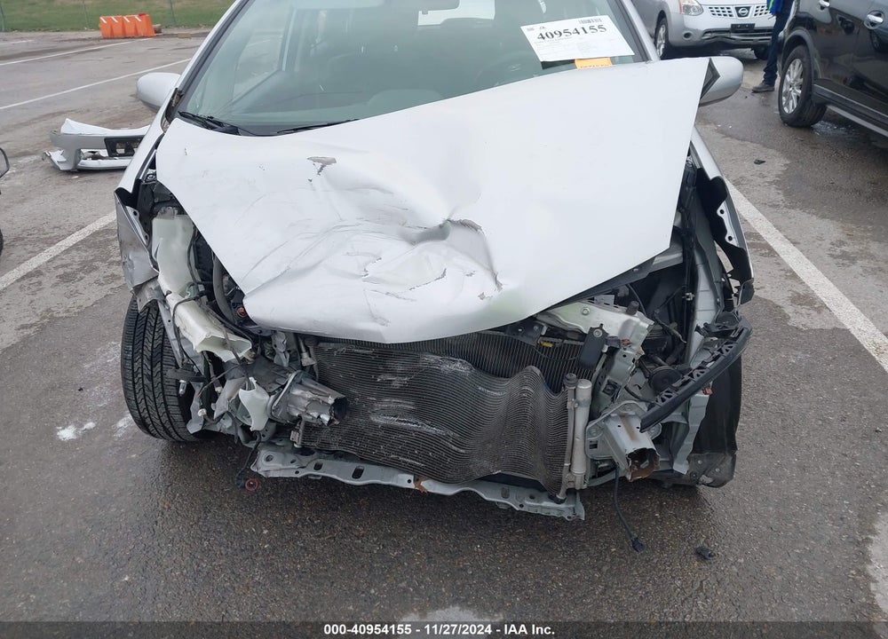 2013 HONDA FIT VIN: JHMGE8H56DC015457