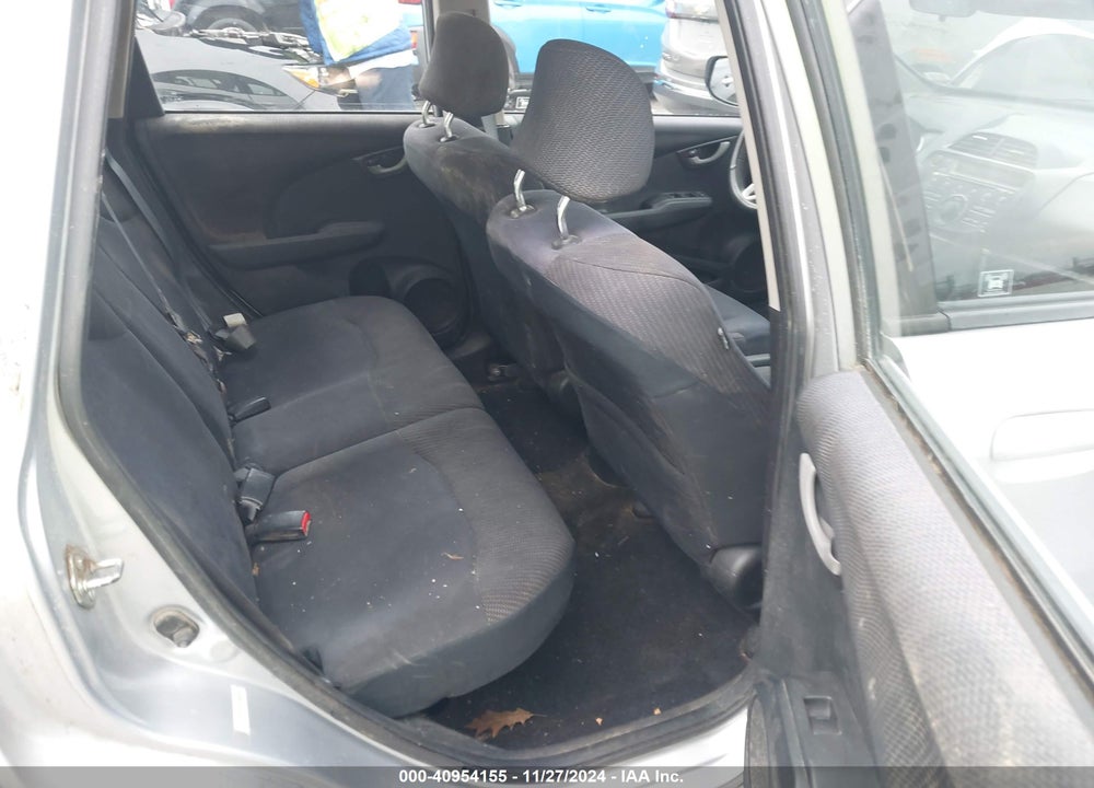 2013 HONDA FIT VIN: JHMGE8H56DC015457