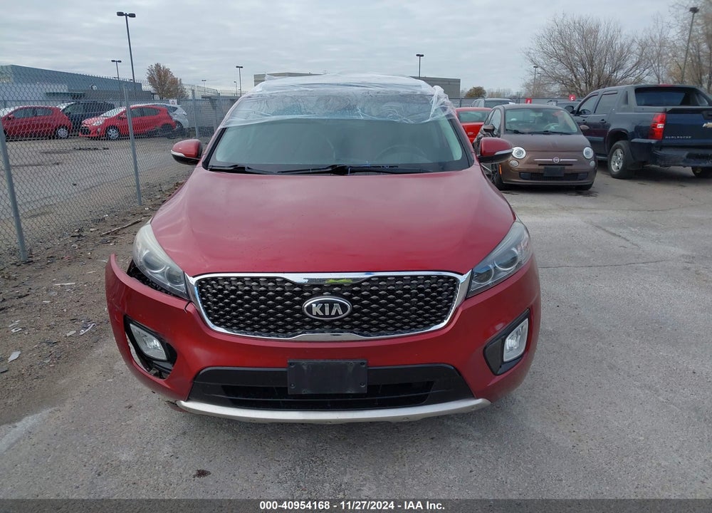 2016 KIA SORENTO 3.3L SX VIN: 5XYPKDA55GG116373
