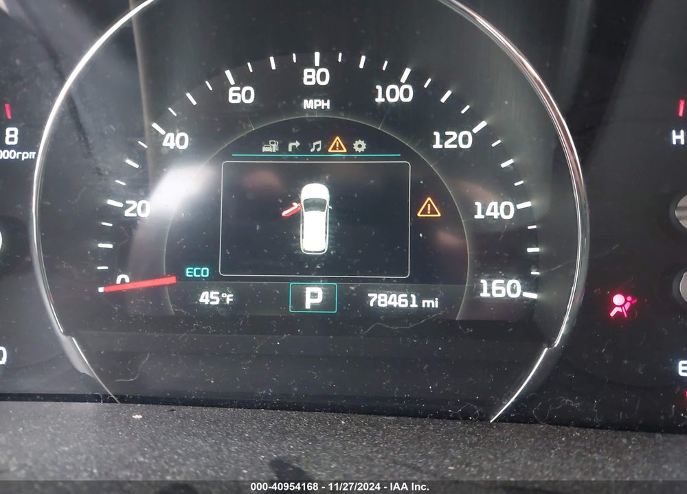 2016 KIA SORENTO 3.3L SX VIN: 5XYPKDA55GG116373