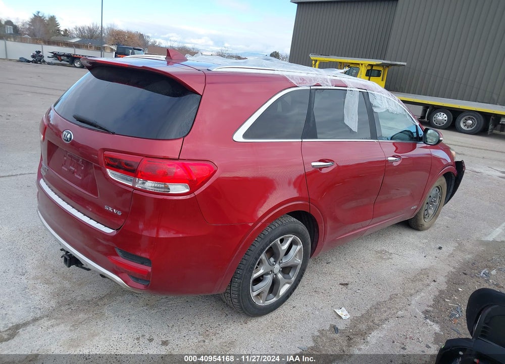 2016 KIA SORENTO 3.3L SX VIN: 5XYPKDA55GG116373