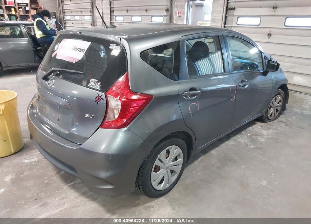 2018 NISSAN VERSA NOTE SV VIN: 3N1CE2CPXJL353517