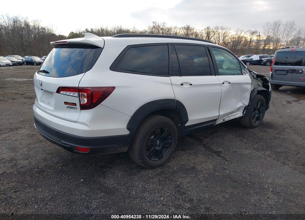 2022 HONDA PILOT AWD TRAILSPORT VIN: 5FNYF6H88NB099965