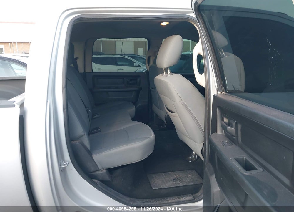 2013 RAM 1500 VIN: 1C6RR7ST0DS709302