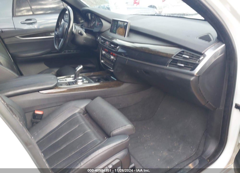 2018 BMW X5 XDRIVE50I VIN: 5UXKR6C53J0U15564