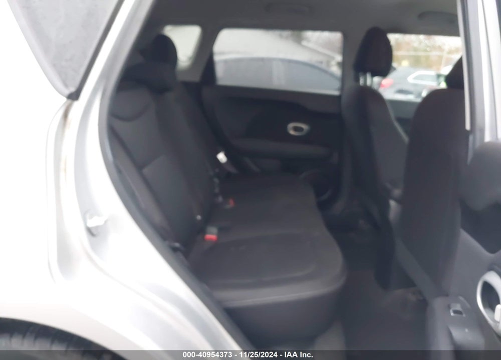 2018 KIA SOUL VIN: KNDJN2A26J7607594