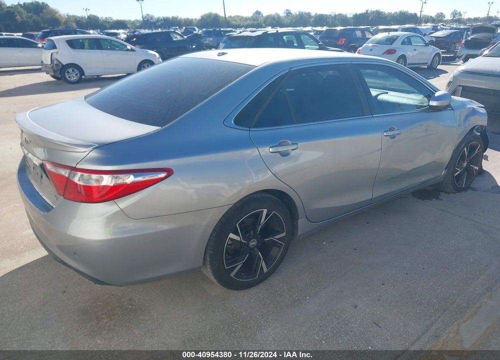 2015 TOYOTA CAMRY SE VIN: 4T1BF1FK5FU001468