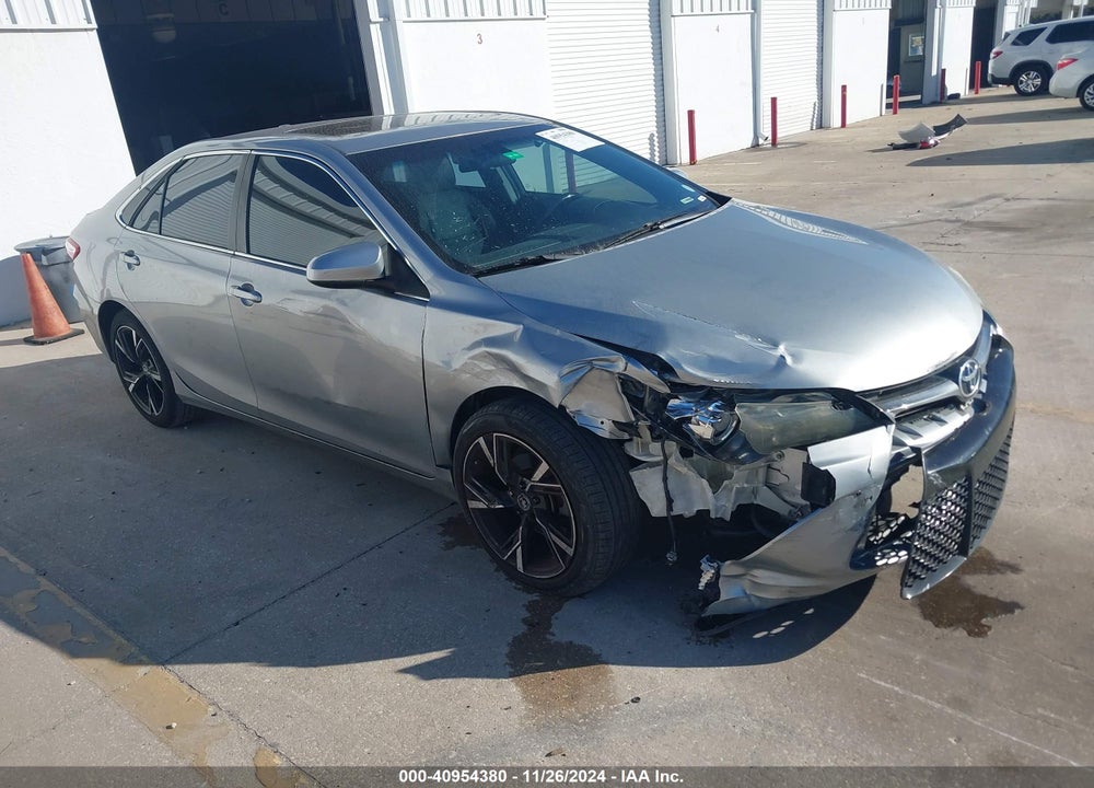 2015 TOYOTA CAMRY SE VIN: 4T1BF1FK5FU001468