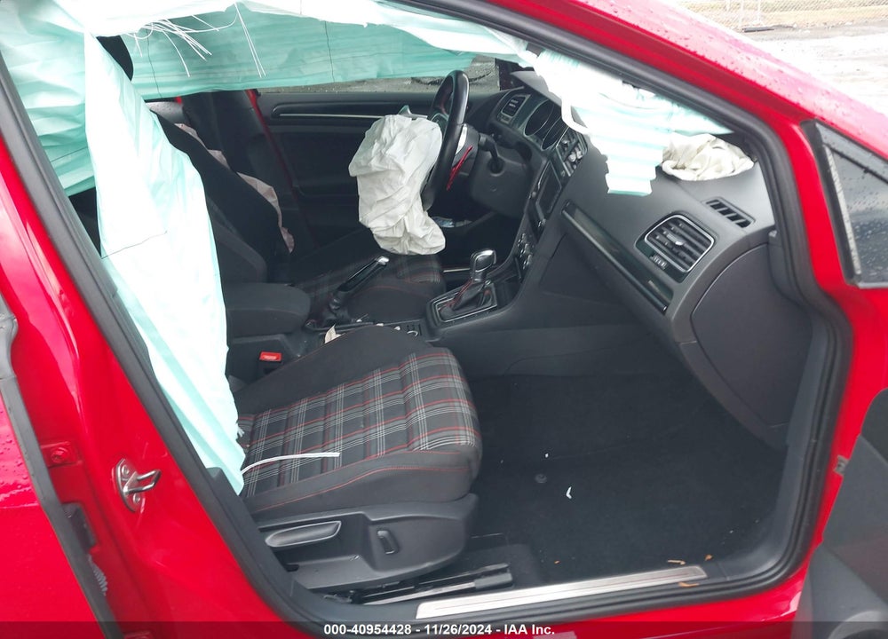 2017 VOLKSWAGEN GOLF GTI VIN: 3VW447AU0HM049303