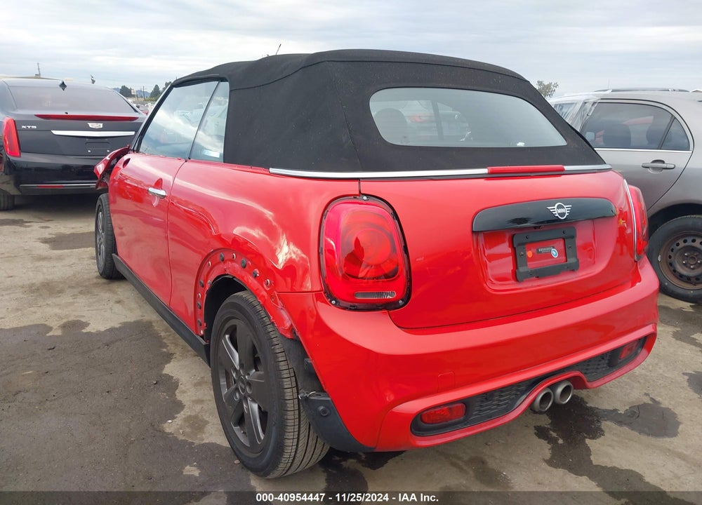 2021 MINI CONVERTIBLE COOPER S VIN: WMWWJ5C06M3N14095
