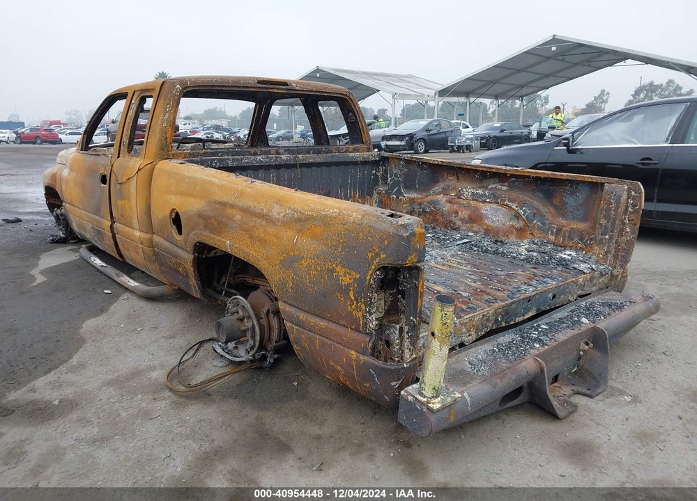 2000 DODGE RAM 2500 ST VIN: 3B7KC2360YG117161