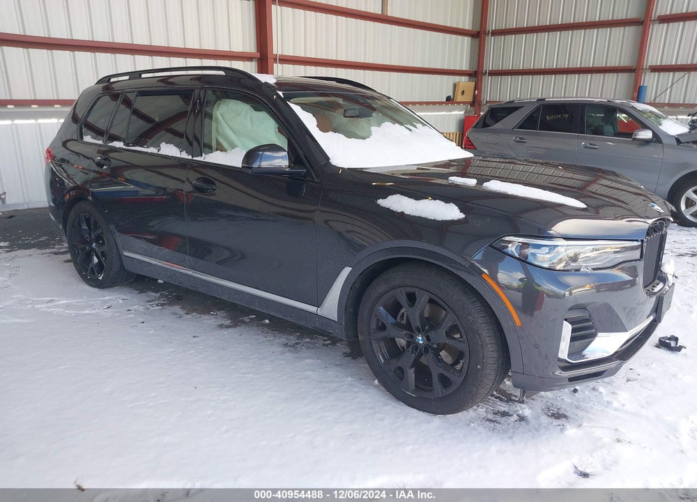 2022 BMW X7 XDRIVE40I VIN: 5UXCW2C09N9J33814