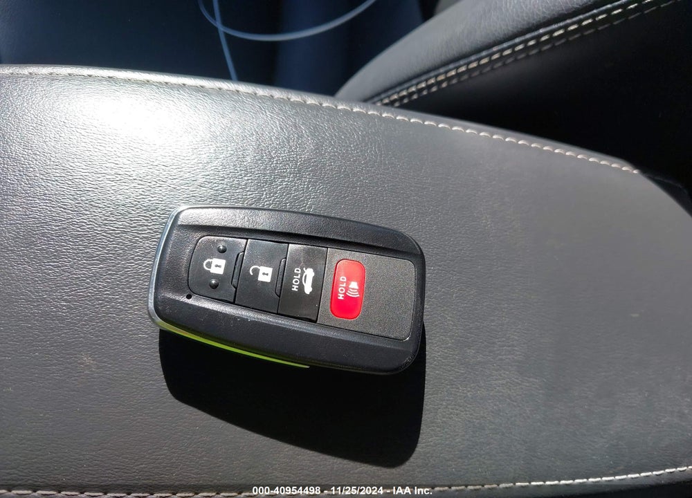2022 TOYOTA COROLLA XLE VIN: 5YFFPMAE3NP315590