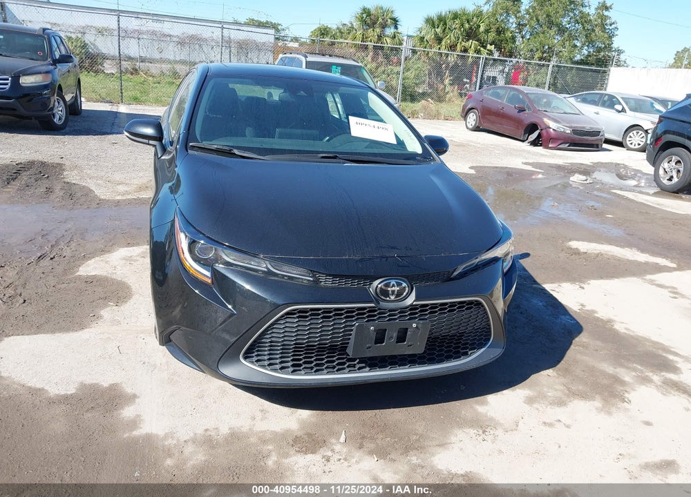 2022 TOYOTA COROLLA XLE VIN: 5YFFPMAE3NP315590