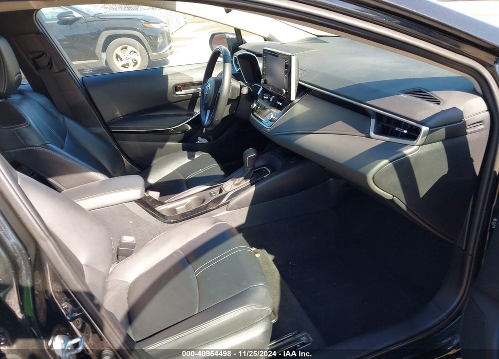 2022 TOYOTA COROLLA XLE VIN: 5YFFPMAE3NP315590