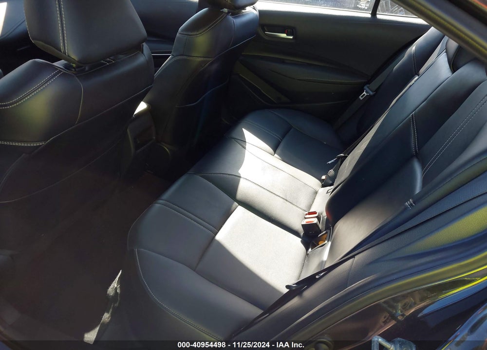 2022 TOYOTA COROLLA XLE VIN: 5YFFPMAE3NP315590