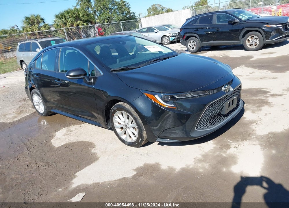 2022 TOYOTA COROLLA XLE VIN: 5YFFPMAE3NP315590