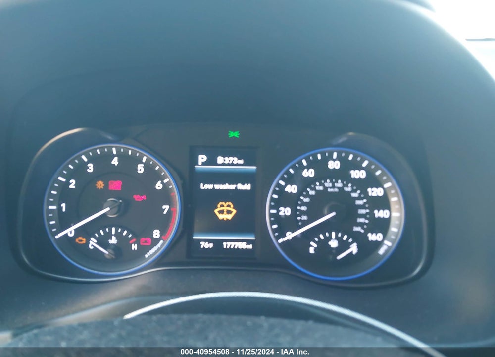 2021 HYUNDAI KONA SE VIN: KM8K12AAXMU736463