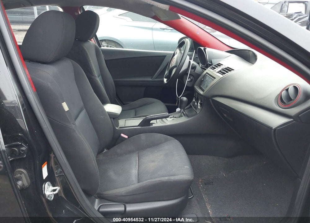 2011 MAZDA 3 I SPORT VIN: JM1BL1UG7B1901490