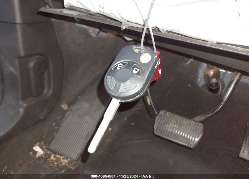 2017 FORD ESCAPE S VIN: 1FMCU0F73HUC37510