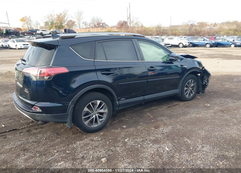 2017 TOYOTA RAV4 HV LE/XLE VIN: JTMRJREV9HD150058