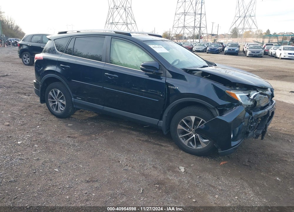2017 TOYOTA RAV4 HV LE/XLE VIN: JTMRJREV9HD150058