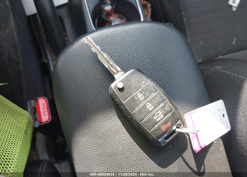 2018 KIA FORTE VIN: 3KPFL4A78JE241950