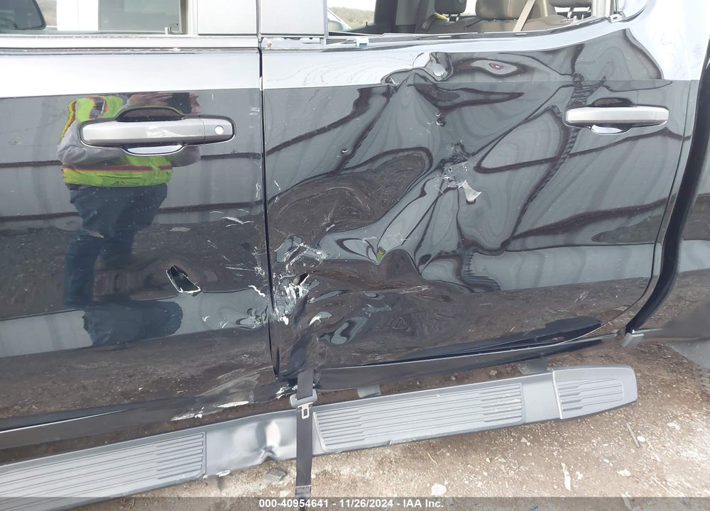 2023 CHEVROLET SILVERADO 1500 4WD SHORT BED CUSTOM TRAIL BOSS VIN: 3GCUDCED5PG325266