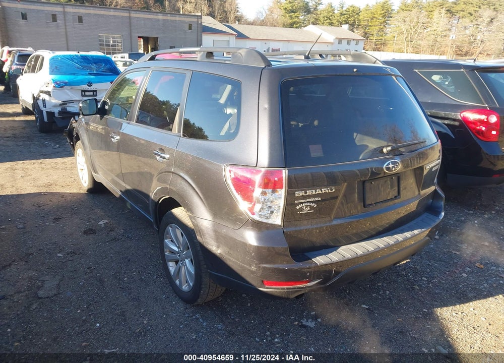 2012 SUBARU FORESTER 2.5X PREMIUM VIN: JF2SHADC3CH442726
